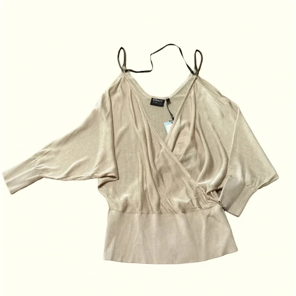Spaghetti Strap Creme 3/4th Sleeves Top BNWT